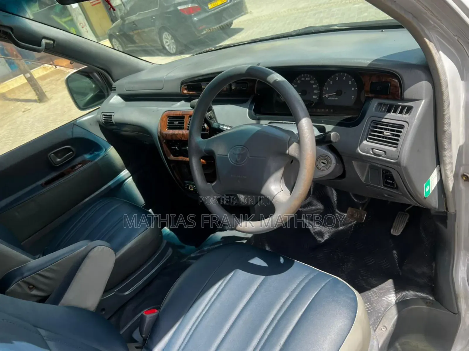 Toyota TownAce Noah 1999 Silver