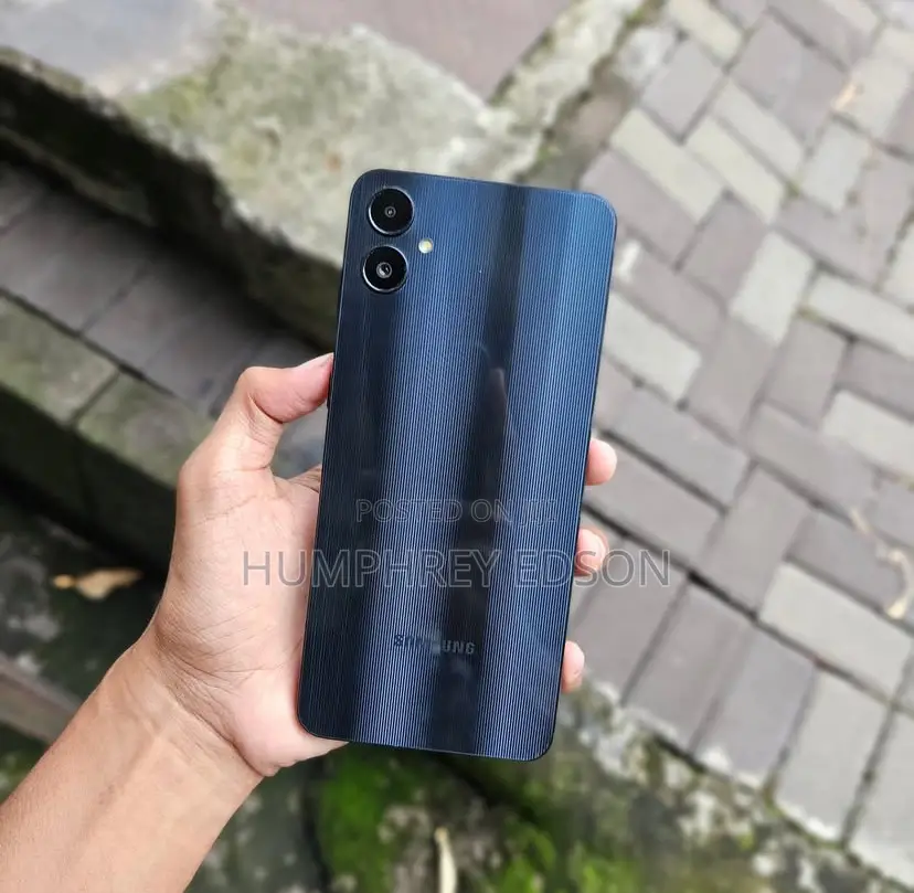 New Samsung Galaxy A05 64 GB Black