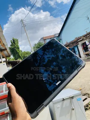Laptop Dell Latitude 3189 4GB Intel Pentium SSD 128GB