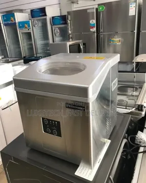 West Point Ice Maker 15kg of Ice Per Day