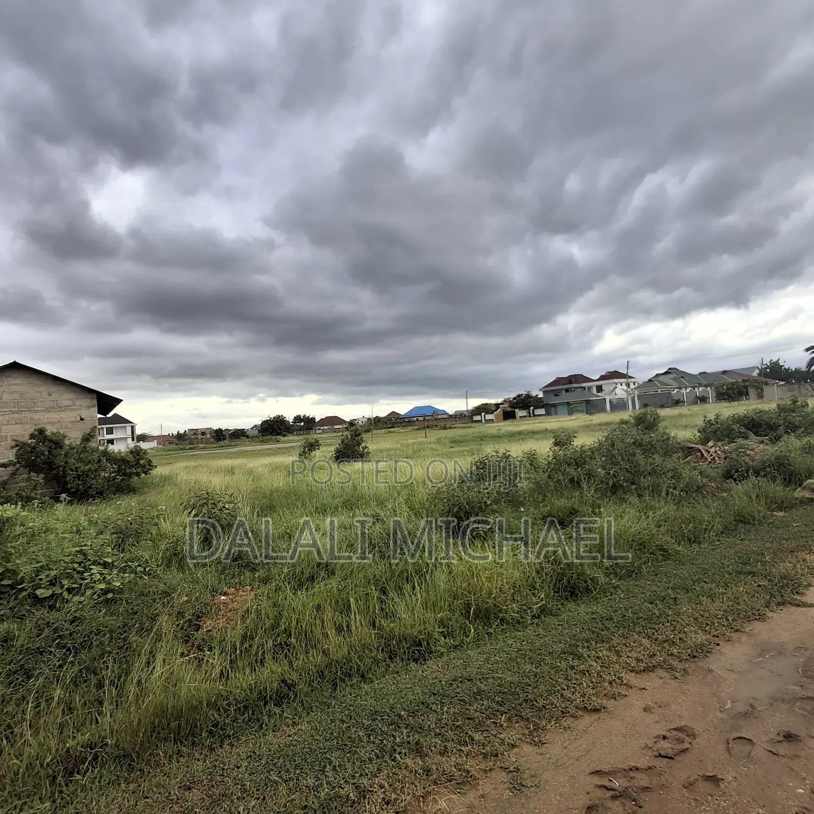 Kiwanja Kinauzwa Mbweni JKT