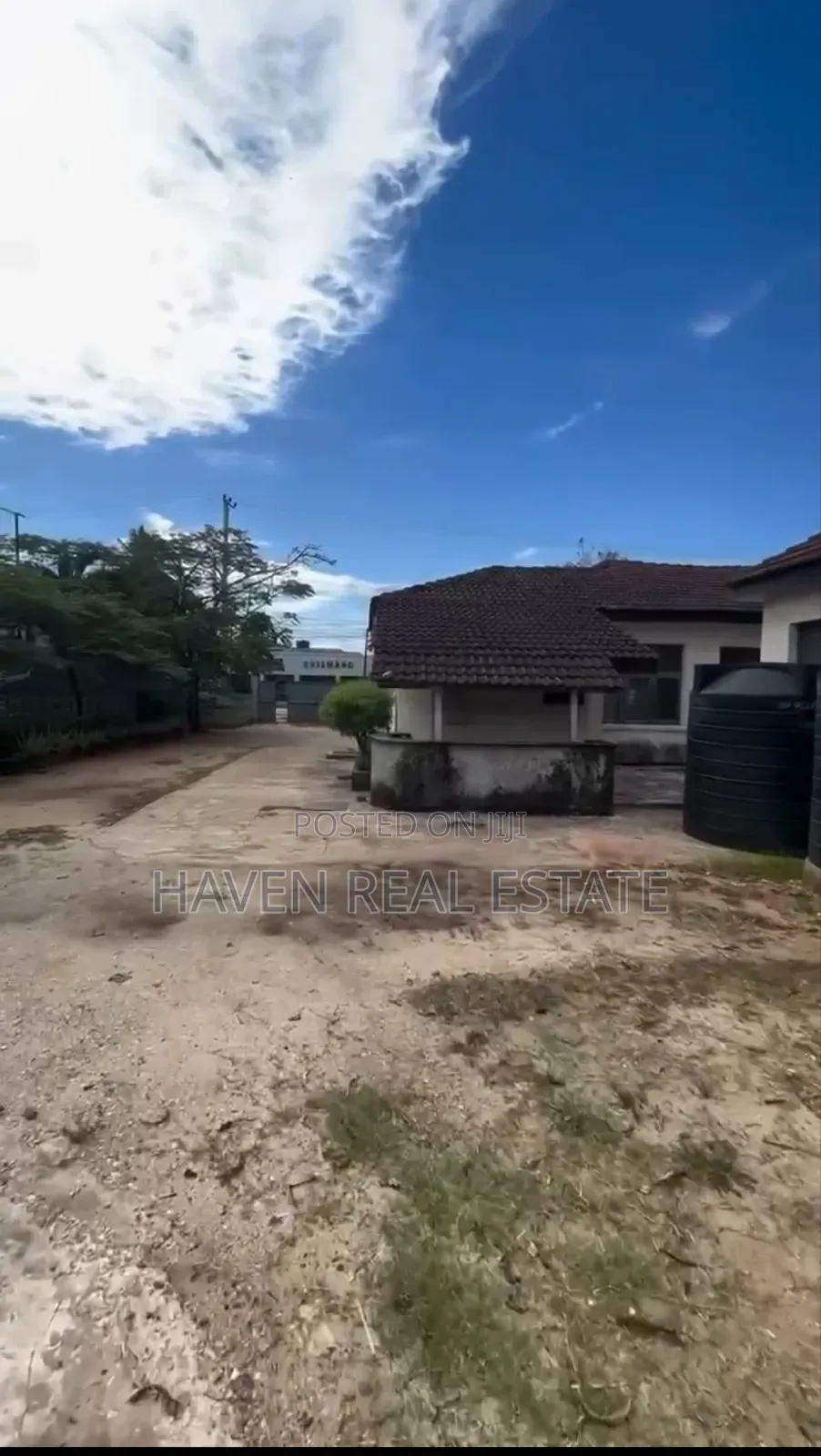 Plot/Nyumba Inauzwa Mikocheni