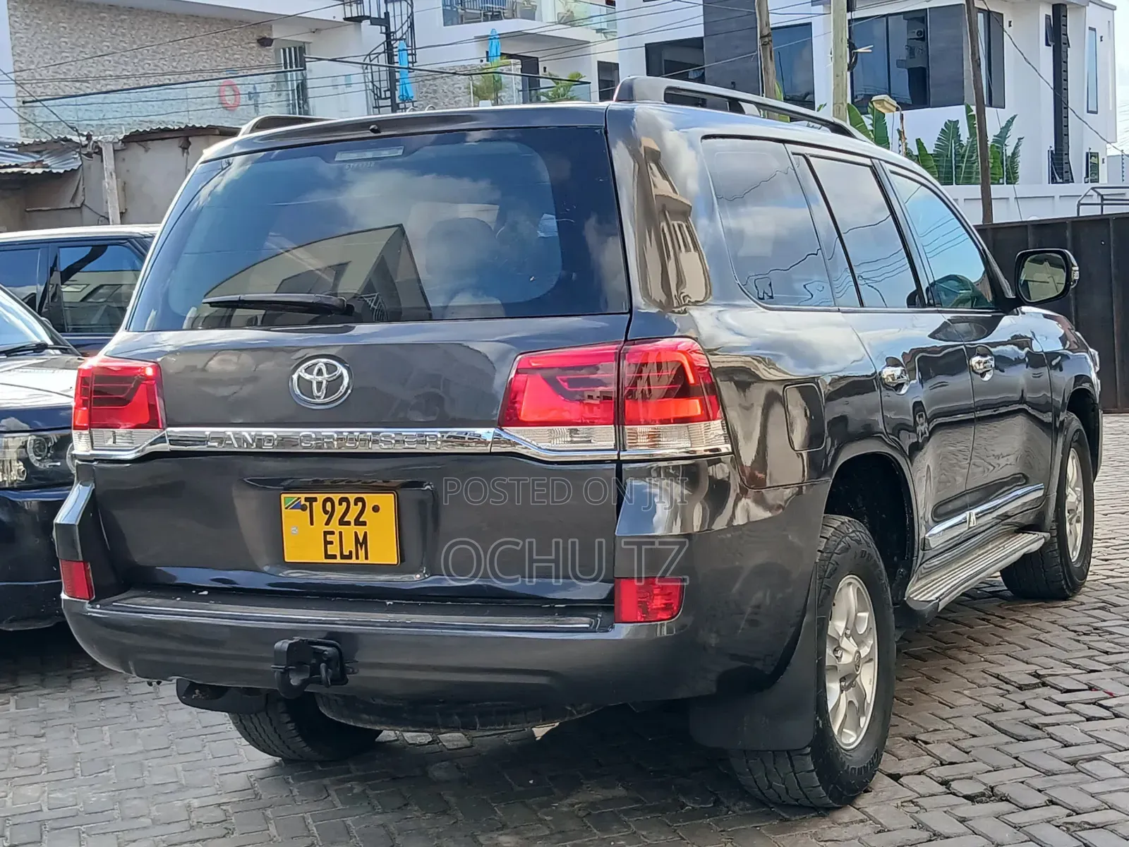 Toyota Land Cruiser 2010 Gray