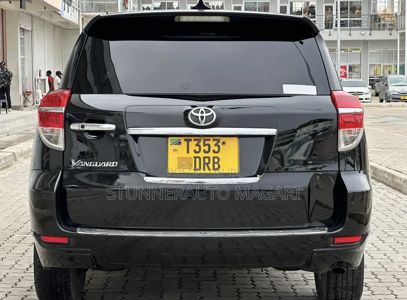 Toyota Vanguard 2011 Black