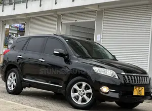Toyota Vanguard 2011 Black