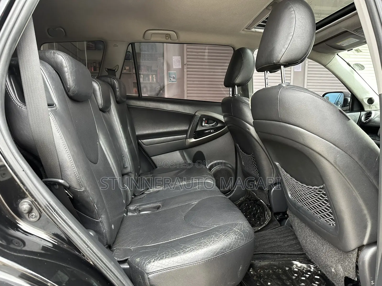 Toyota Vanguard 2011 Black