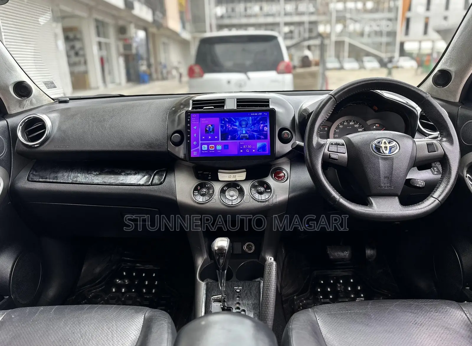 Toyota Vanguard 2011 Black