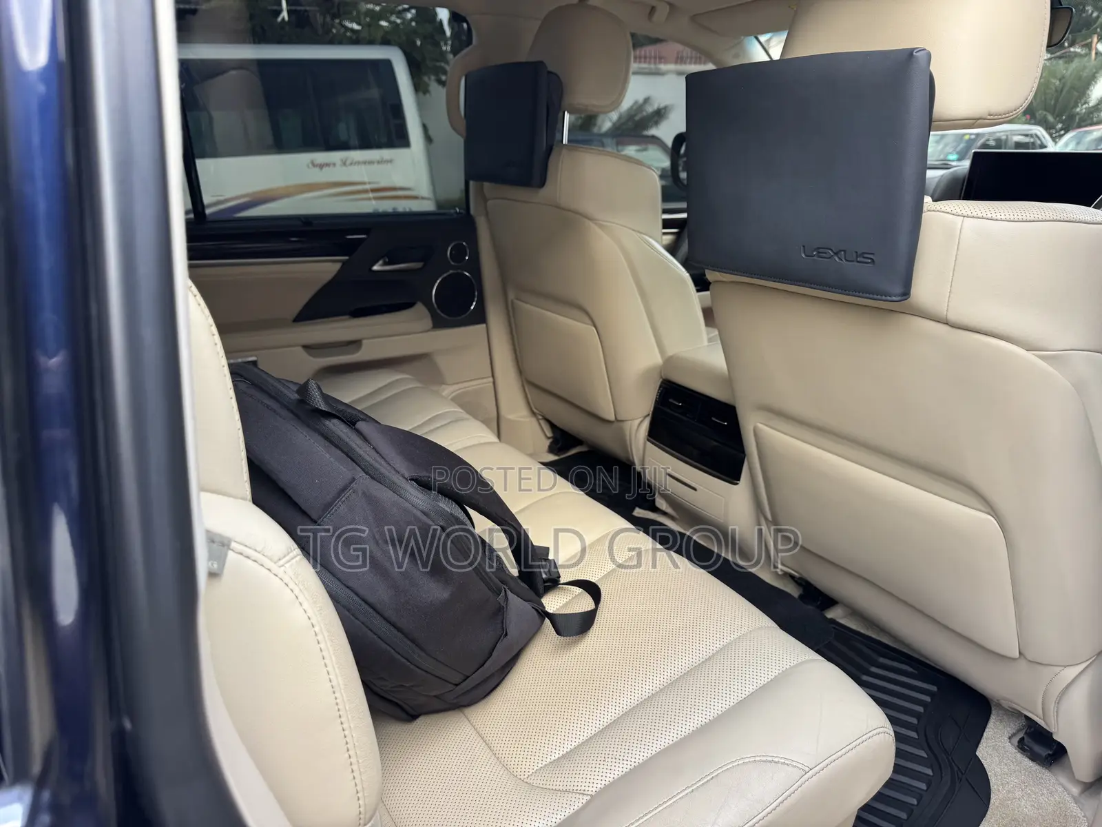 Lexus LX 570 AWD 2016 Black