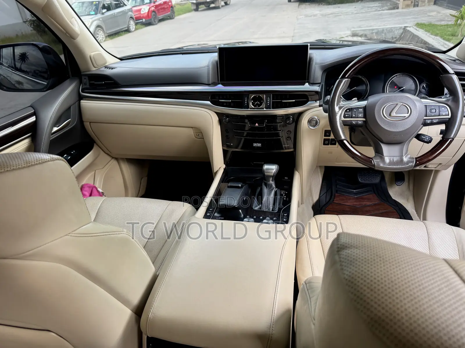 Lexus LX 570 AWD 2016 Black