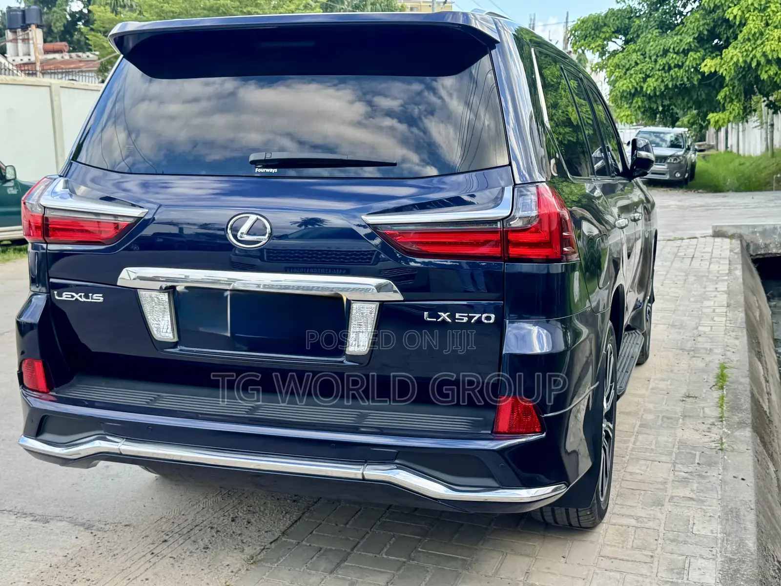 Lexus LX 570 AWD 2016 Black