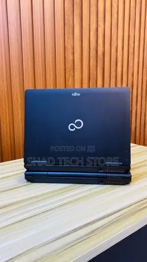 Laptop Fujitsu Lifebook S751 4GB Intel Core I5 HDD 320GB