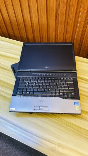 Laptop Fujitsu Lifebook S751 4GB Intel Core I5 HDD 320GB