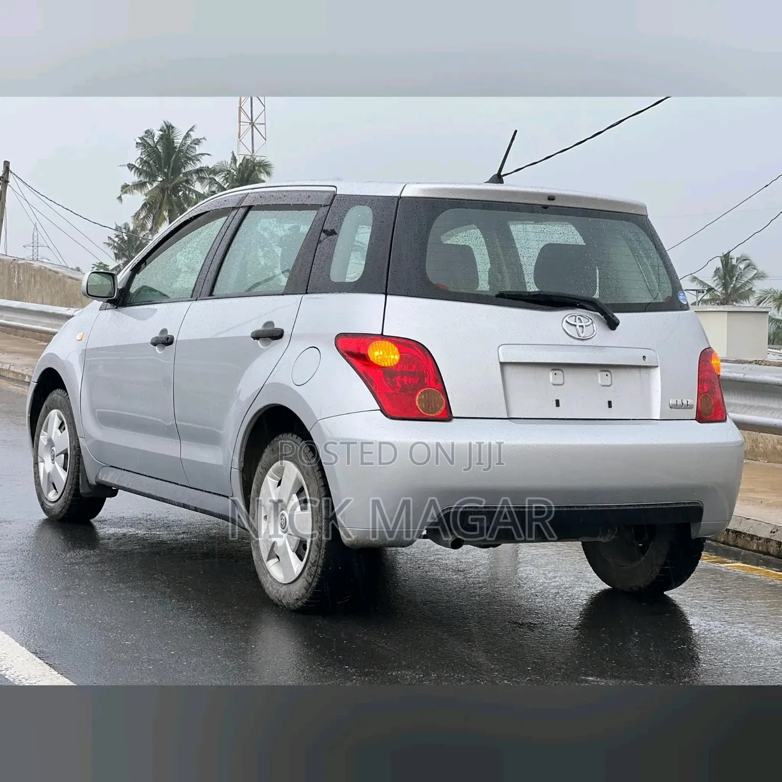 Toyota IST 2005 Silver