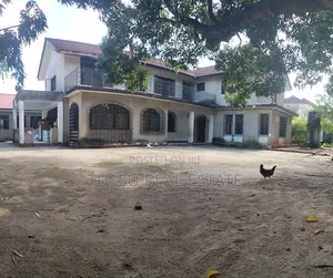 7bdrm House in Mikocheni B Tpdc for sale