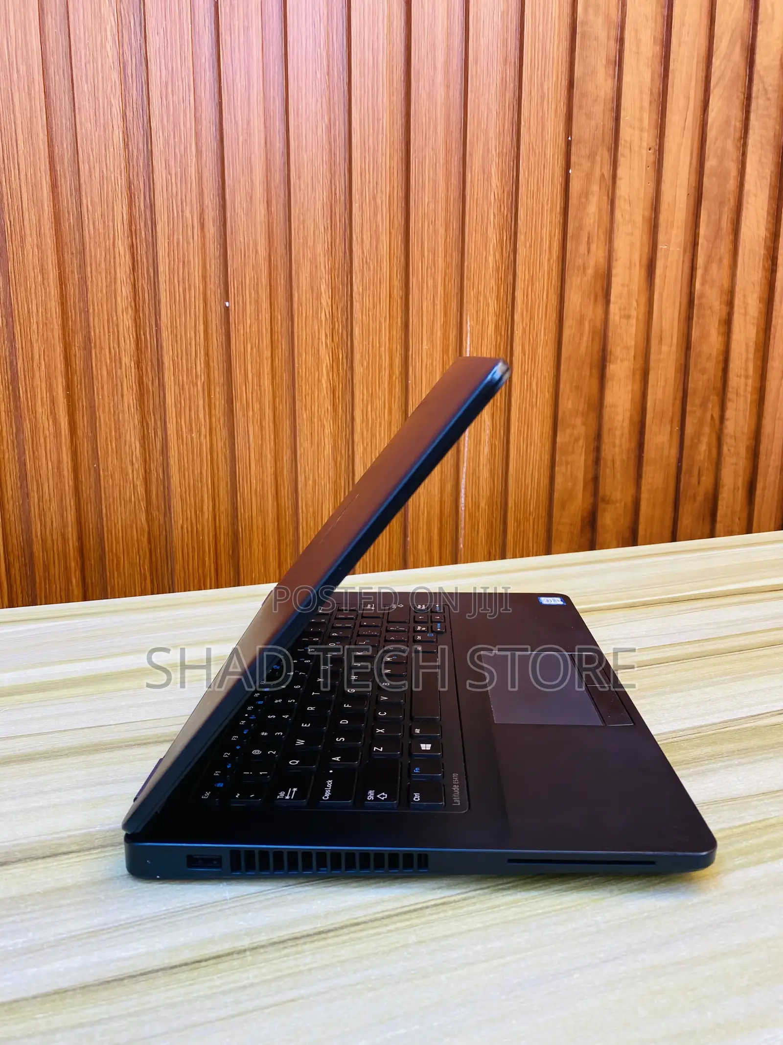 Laptop Dell Latitude 14 E5470 8GB Intel Core I5 SSD 256GB