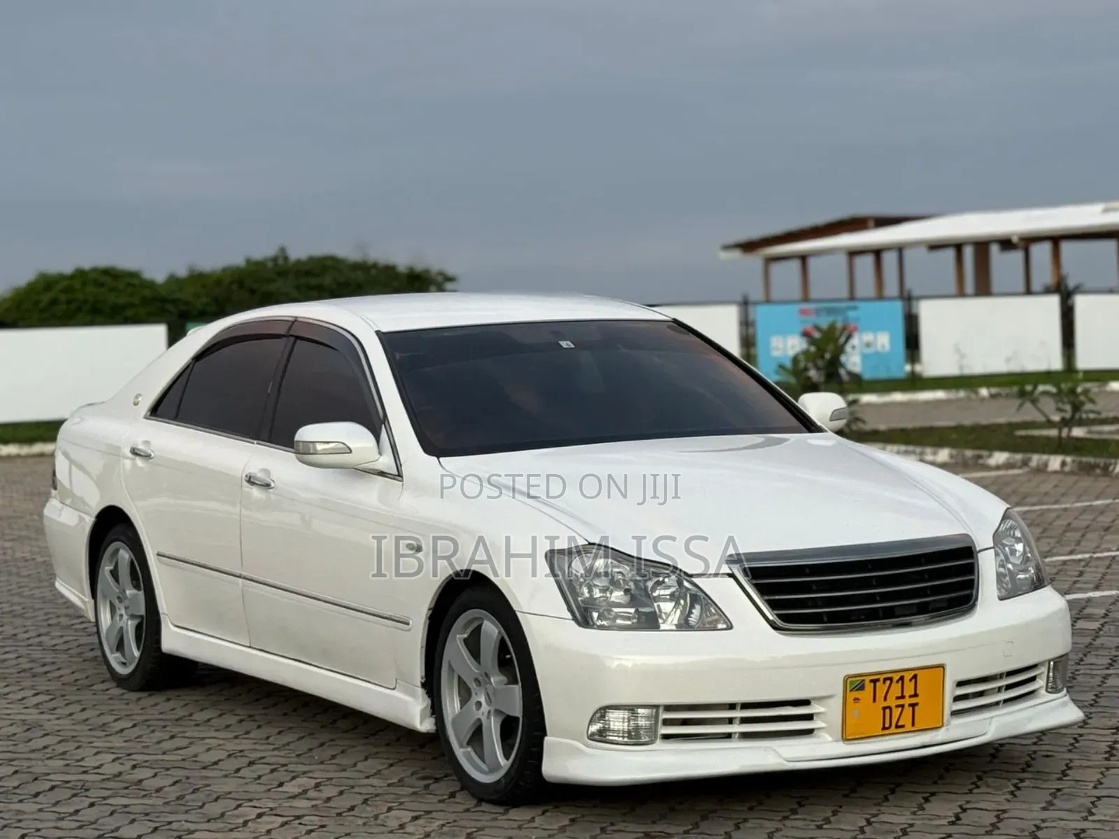 Toyota Crown 2006 Pearl