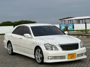 Toyota Crown 2006 Pearl
