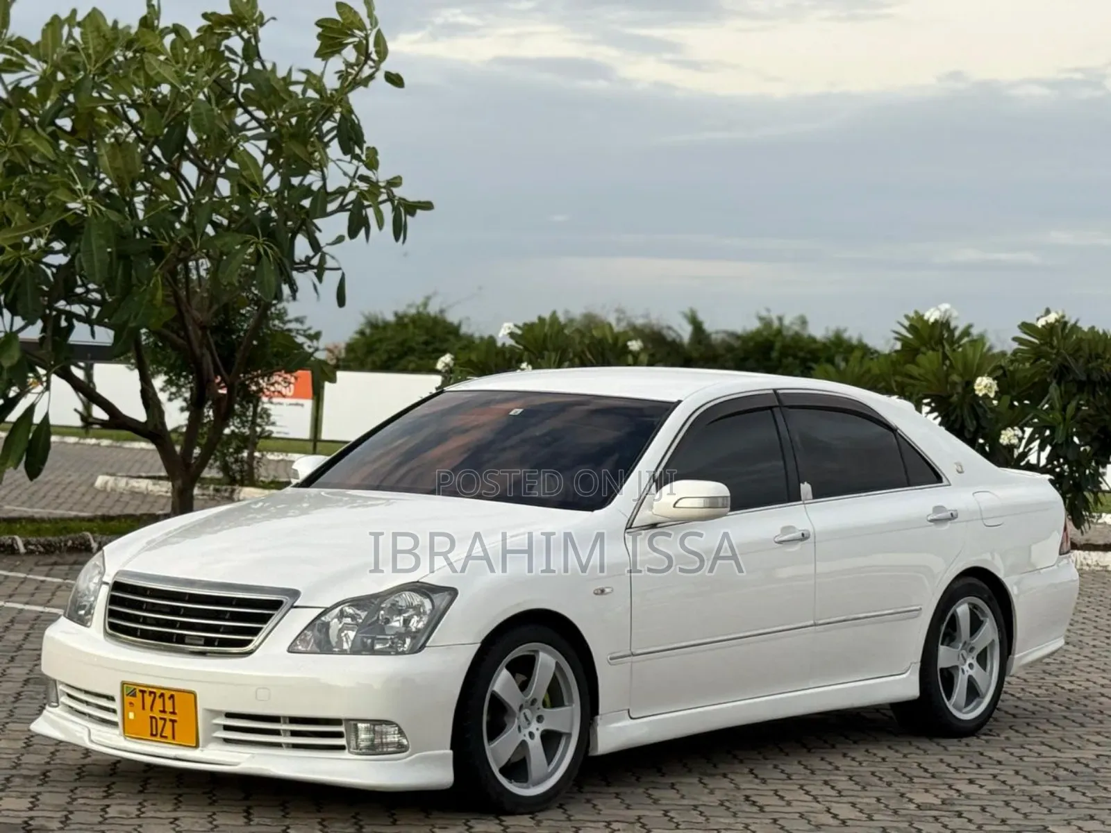 Toyota Crown 2006 Pearl