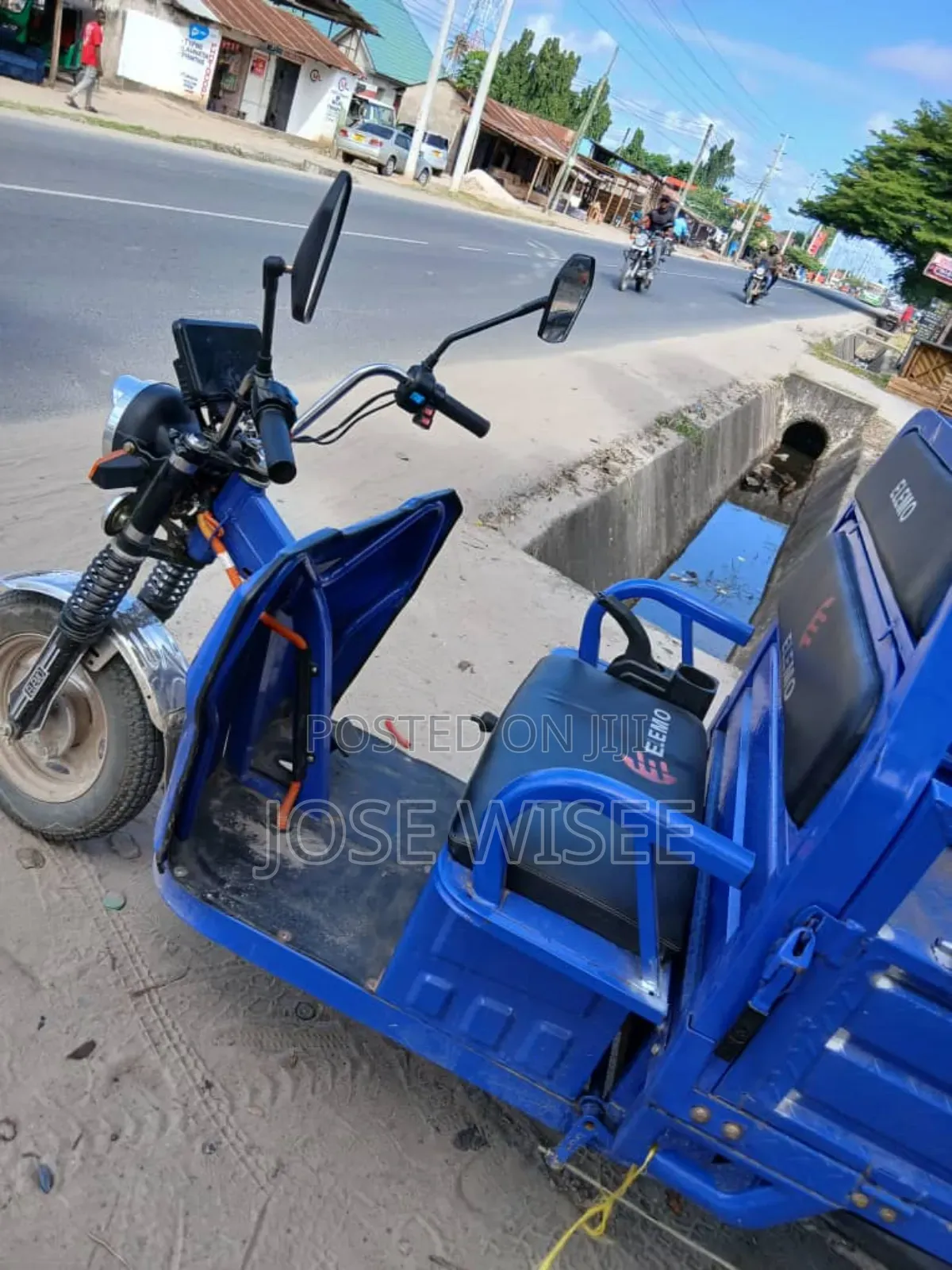 New Bajaj CT 110X 2025 Blue