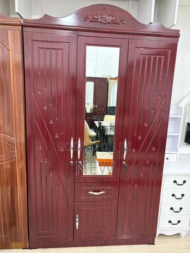 Kabati Za Nguo