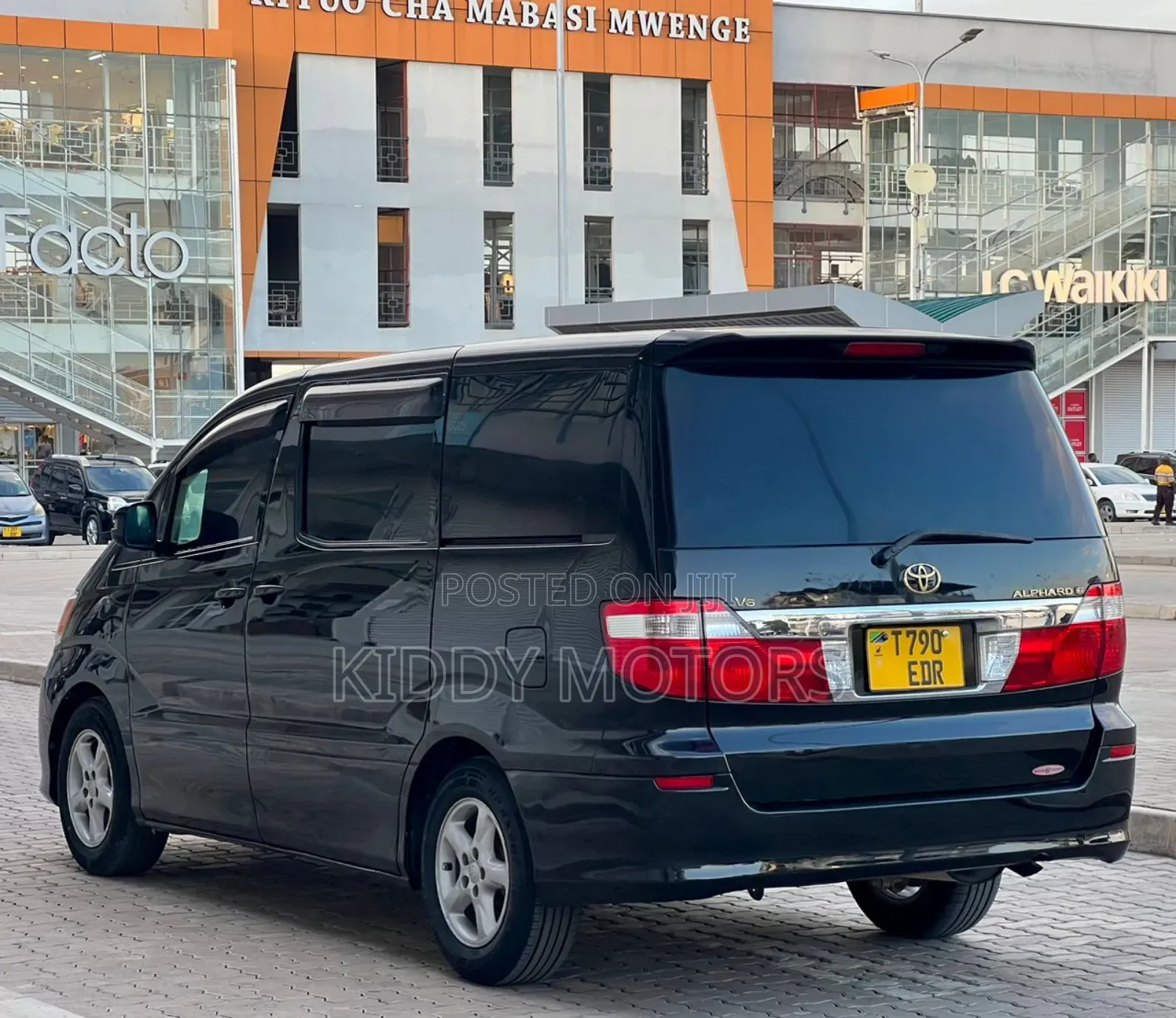 Toyota Alphard 2.4 Petrol AWD 2003 Black