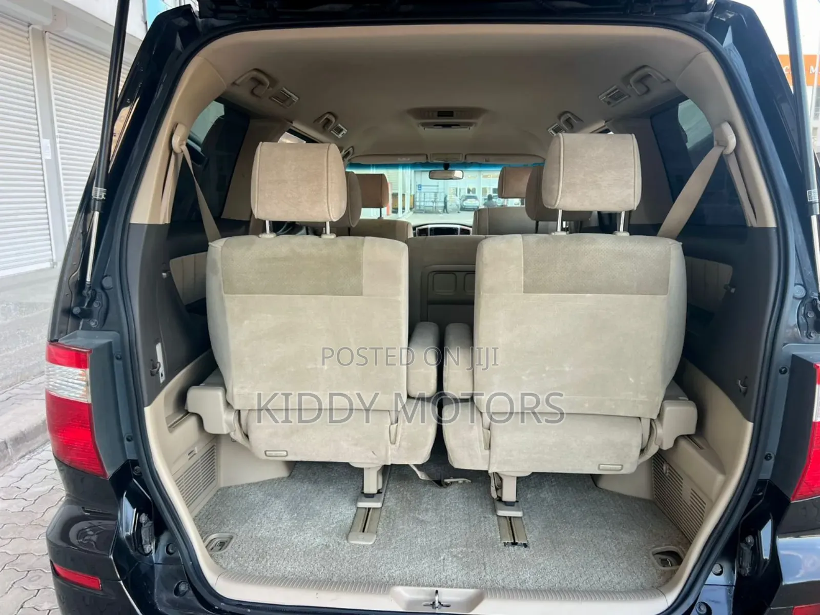 Toyota Alphard 2.4 Petrol AWD 2003 Black