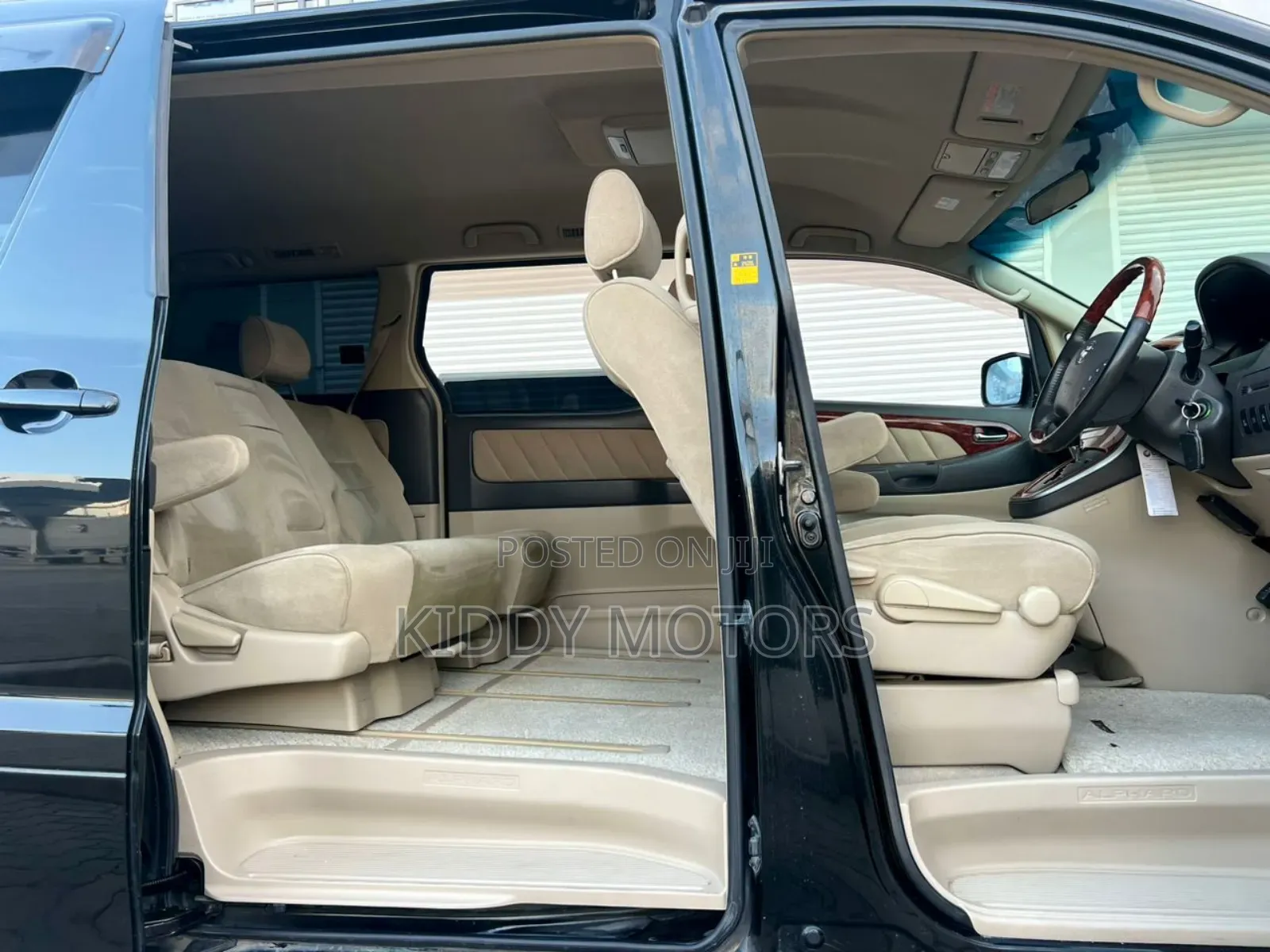 Toyota Alphard 2.4 Petrol AWD 2003 Black