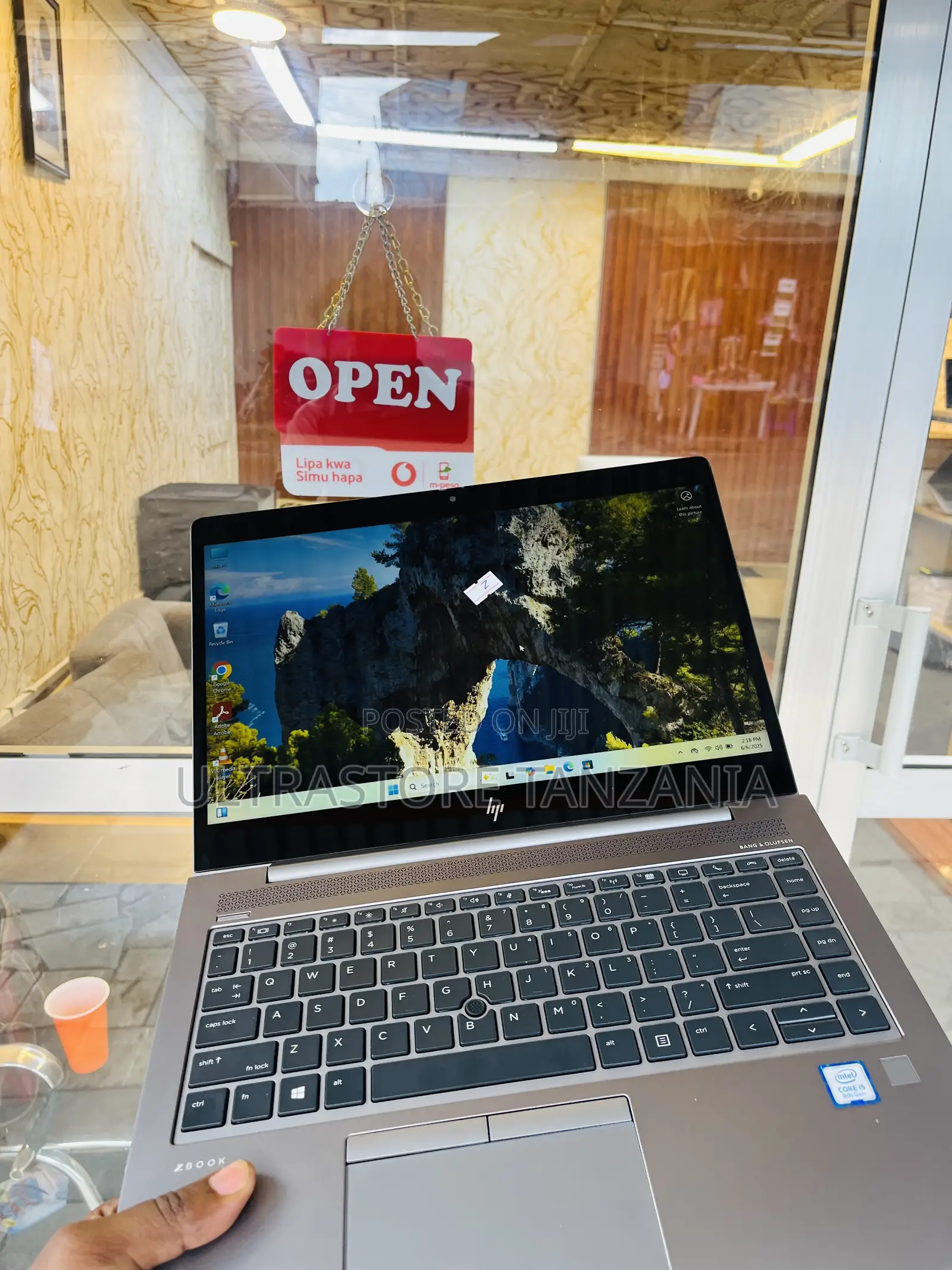 New Laptop HP ZBook 14u 8GB Intel Core I5 SSD 256GB