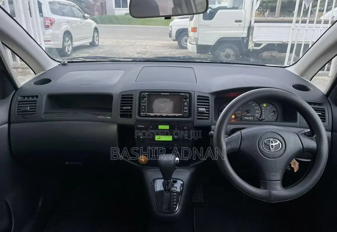 Toyota Corolla Spacio 1.5 X 2008 Silver