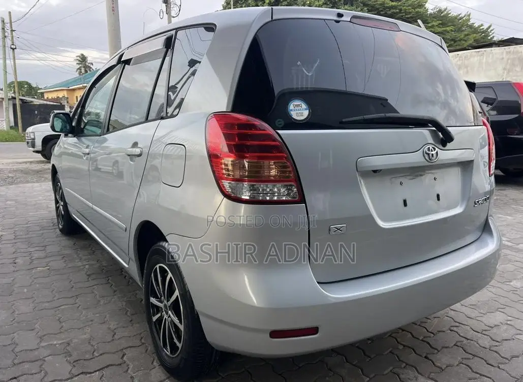 Toyota Corolla Spacio 1.5 X 2008 Silver