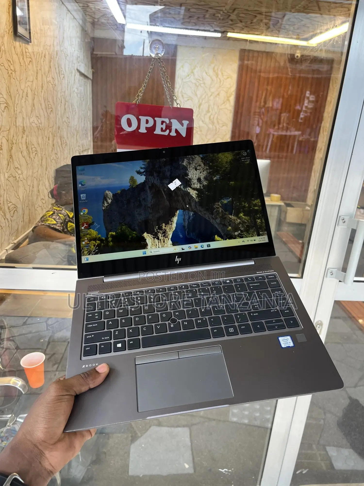 New Laptop HP ZBook 14u 8GB Intel Core I5 SSD 256GB