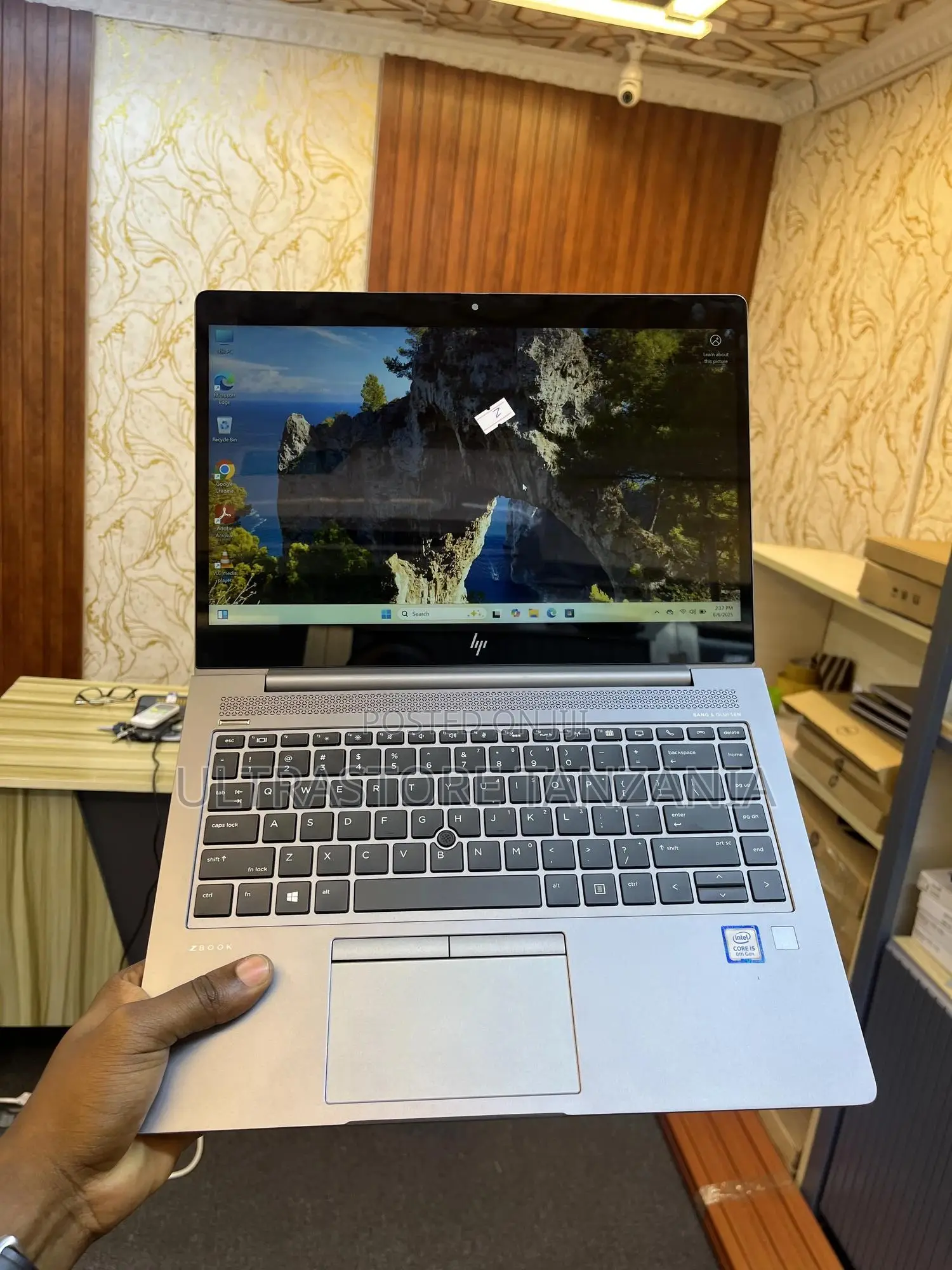 New Laptop HP ZBook 14u 8GB Intel Core I5 SSD 256GB