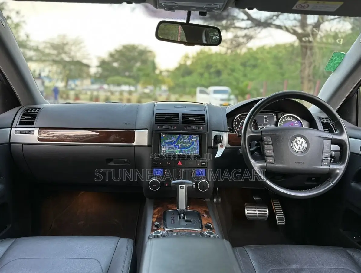 Volkswagen Touareg 2009 Black