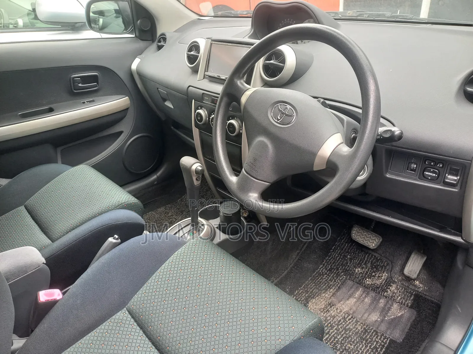 Toyota IST 2005 Blue
