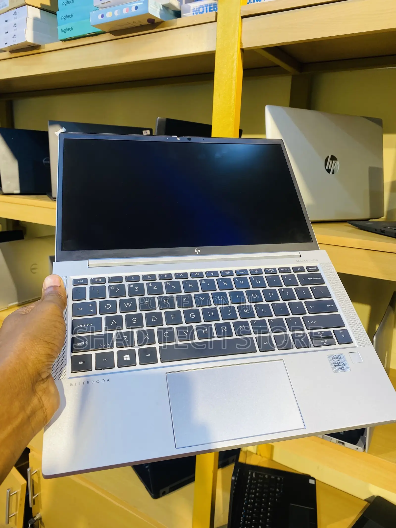 Laptop HP EliteBook 830 G7 16GB Intel Core I5 SSD 256GB