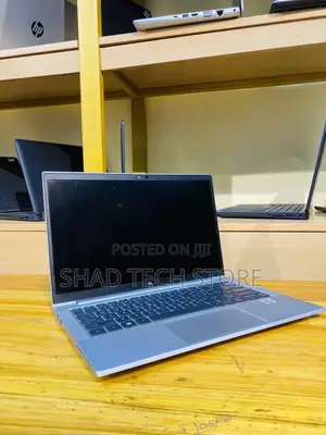 Laptop HP EliteBook 830 G7 16GB Intel Core I5 SSD 256GB