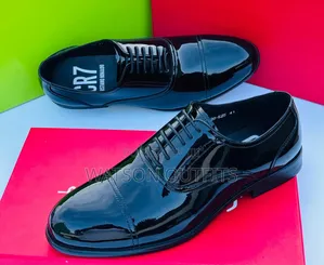 Shiny Black Men's Leather Shoes Za Cr7 Original Na Mpya