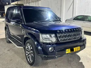 Land Rover Discovery 2015 Blue