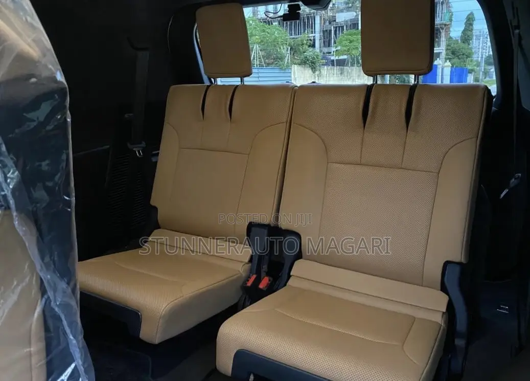 Lexus LX 2023 White