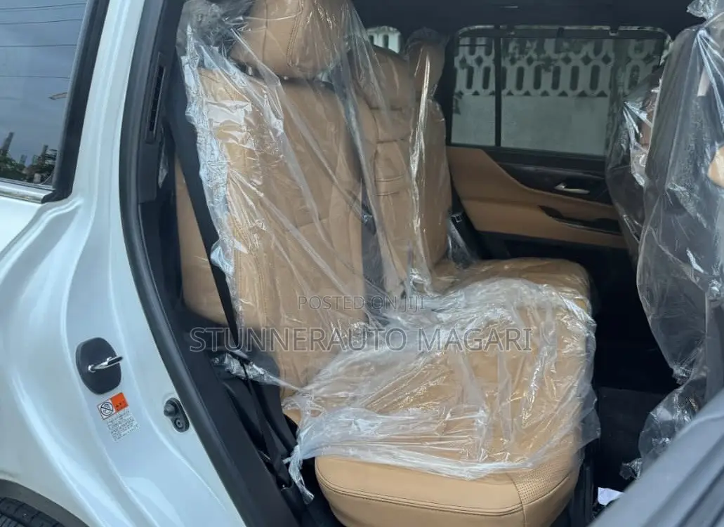 Lexus LX 2023 White
