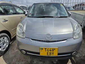 Photo - Mazda Verisa 2009 Silver