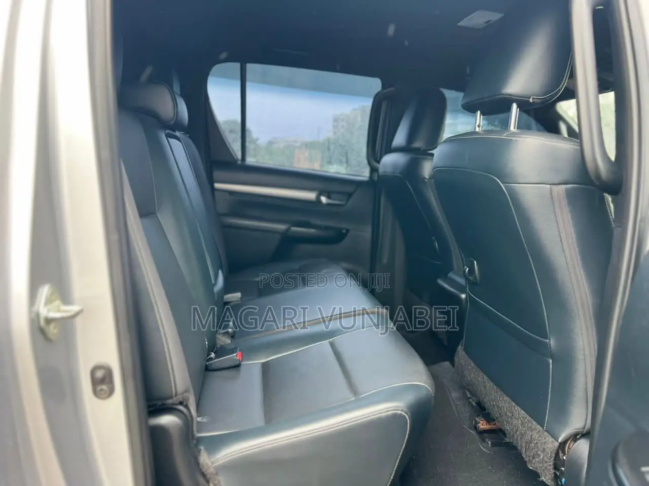 Toyota Hilux 2021 Gray