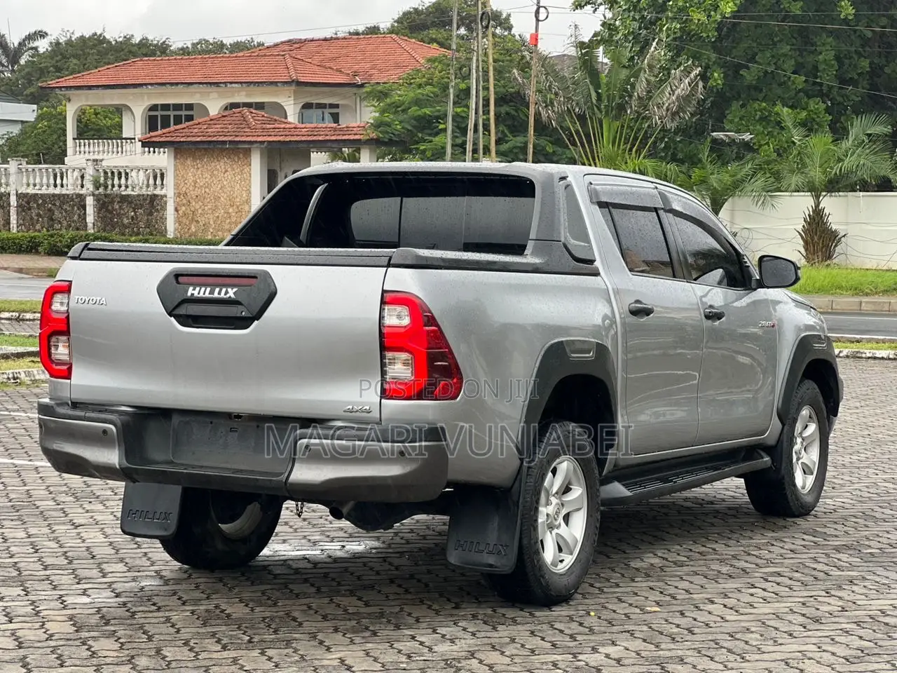 Toyota Hilux 2021 Gray