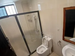 Furnished 2bdrm Apartment in Oyster Bay for rent