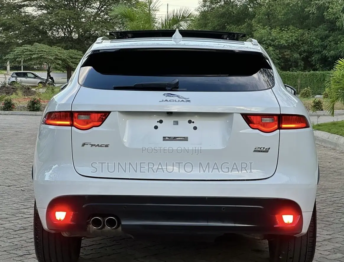 Jaguar F-Pace 2017 White