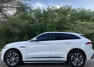 Jaguar F-Pace 2017 White