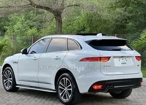 Jaguar F-Pace 2017 White
