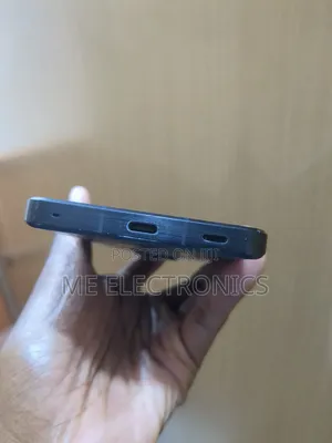 Sharp Aquos R7 256 GB Black