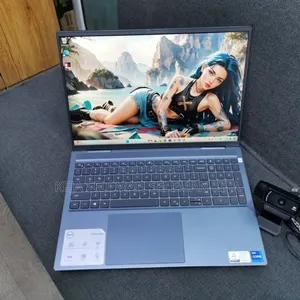 Photo - New Laptop Dell Inspiron 15 4GB Intel Core I7 HDD+SSD 512GB