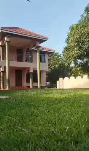 9bdrm House in Mikocheni for sale